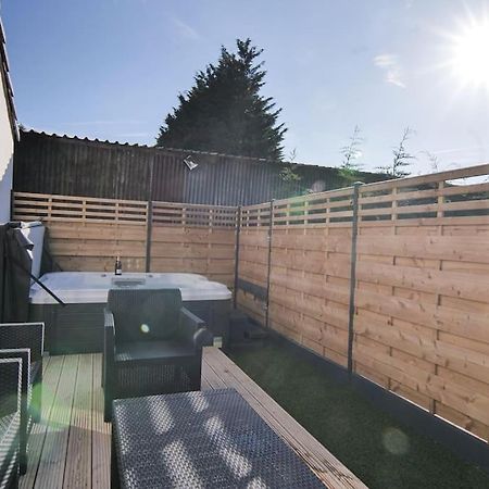 Hoxne Cottages - Rose Cottage With Private Hot Tub York Dış mekan fotoğraf